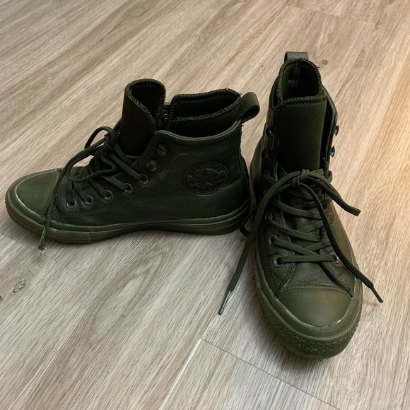 Converse - Picture 6 of 8